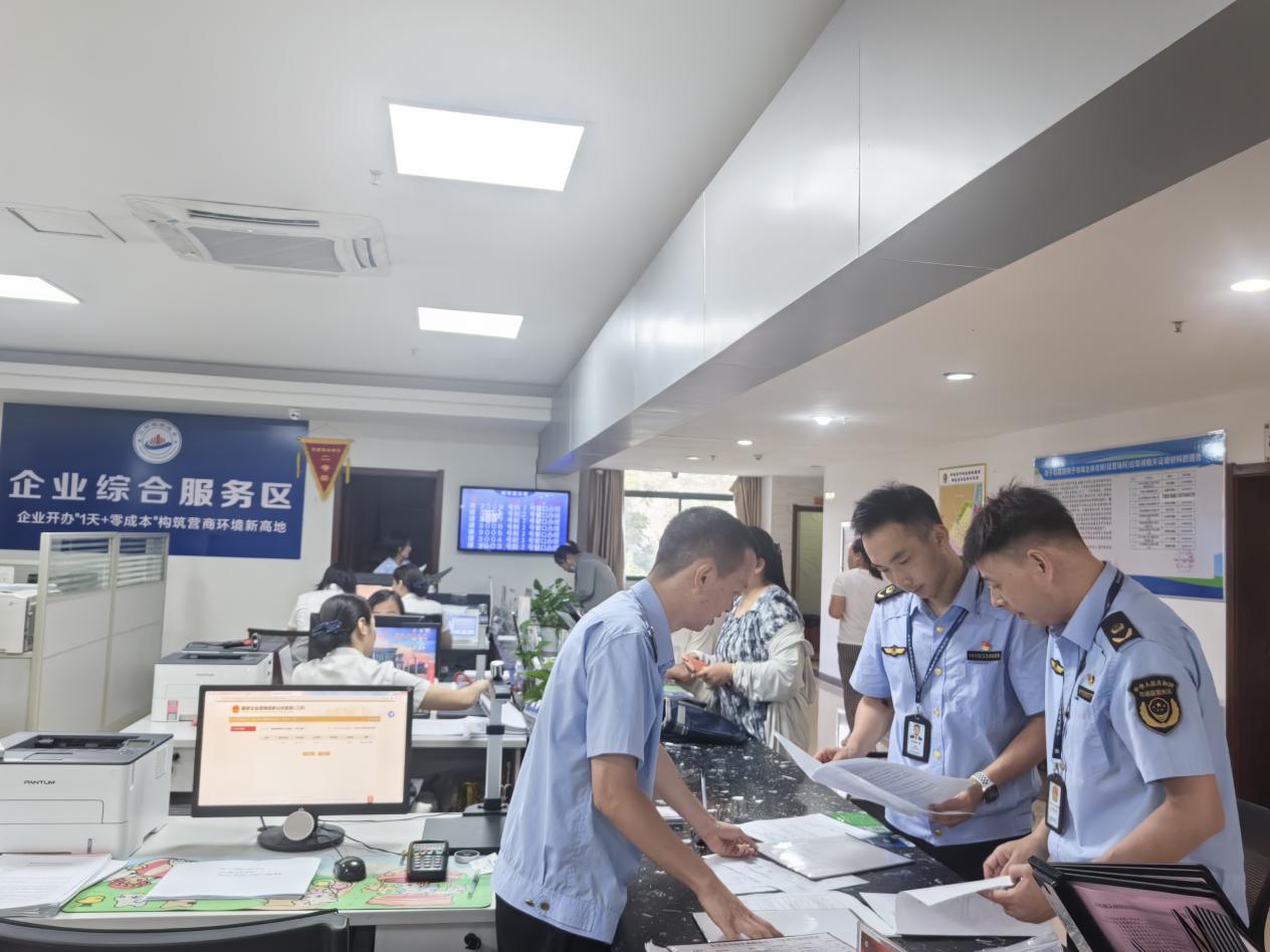 南城縣市場監督管理局創新服務模式 “沉浸式”體驗辦事流程，優化服務“零距離”助力企業發展